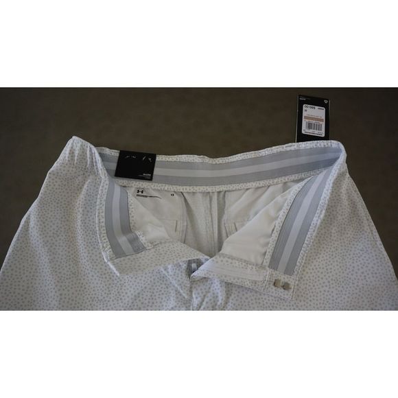 Under Armour 1370126 100 Women's Sz 12 White UA Links Printed Golf Short $80 - Picture 5 of 7